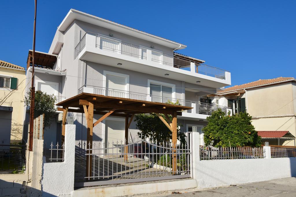 Regalo Apartments Лигия Экстерьер фото
